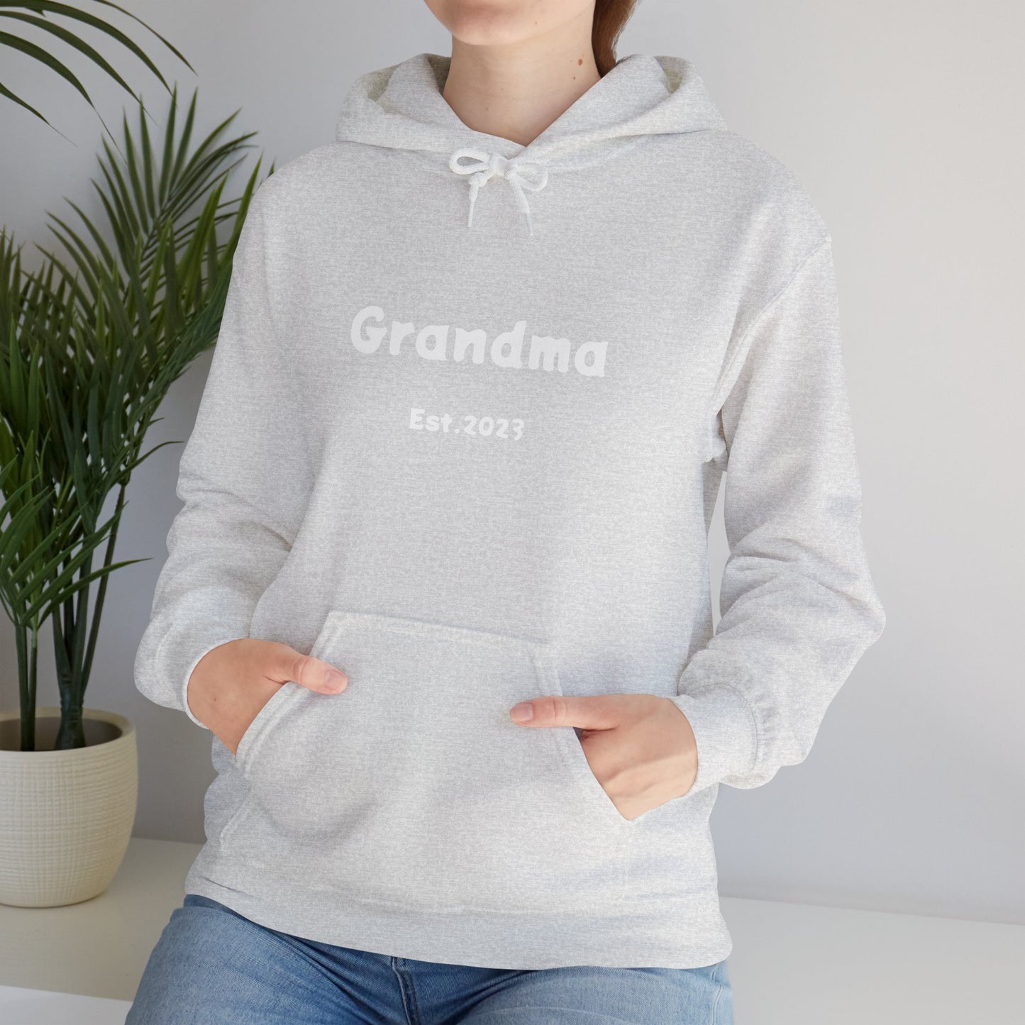 Grandma Est.2023 Unisex Heavy Blend™ Hooded Sweatshirt Hoodies For New Grandmothers 2023