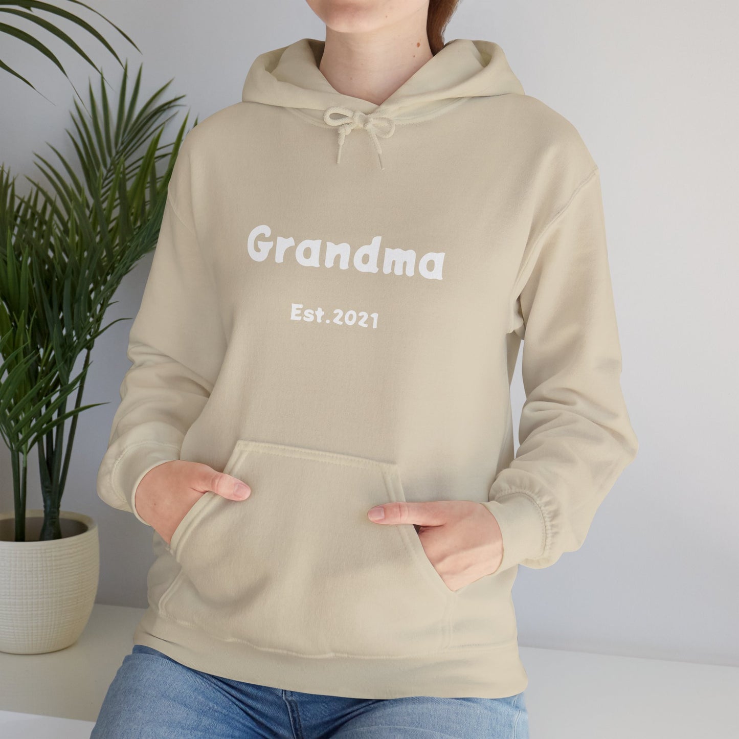 Grandma Est. 2021 Unisex Heavy Blend™ Hooded Sweatshirt Hoodies For New Grandmothers 2021