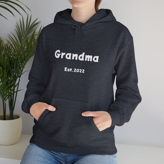 Grandma Est. 2022 Unisex Heavy Blend™ Hooded Sweatshirt Hoodies For New Grandmothers 2022