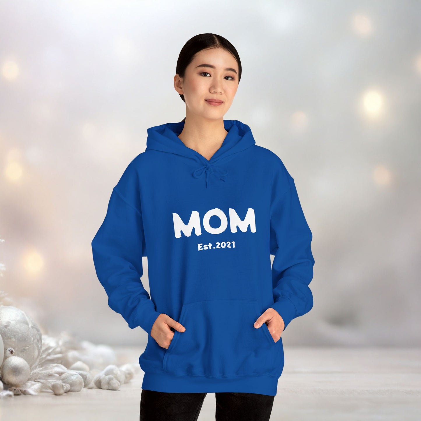 MOM Est.2021 Unisex Heavy Blend™ Hooded Sweatshirt Hoodies For New Moms 2021