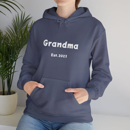 Grandma Est.2023 Unisex Heavy Blend™ Hooded Sweatshirt Hoodies For New Grandmothers 2023