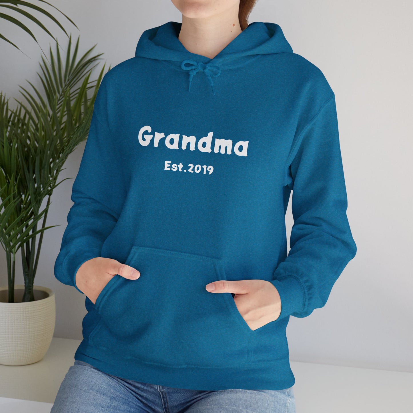 Grandma Est. 2019 Unisex Heavy Blend™ Hooded Sweatshirt Hoodies For New Grandmothers 2019